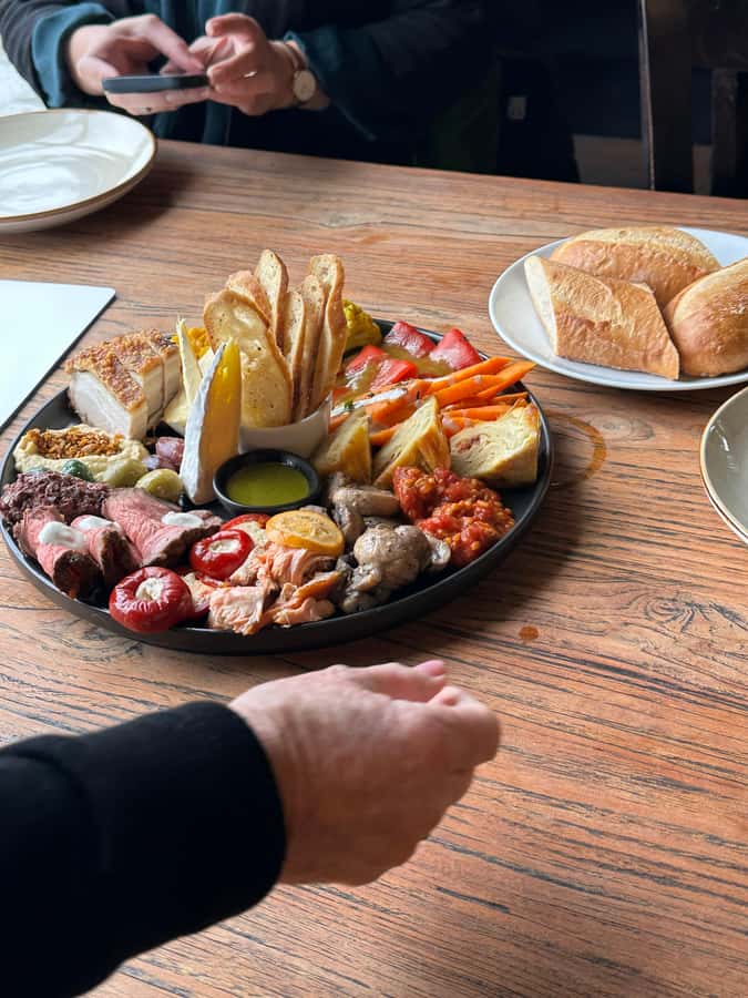 Chefs Private Martinborough wine tour with Gourmet Lunch - From Wellington to Martinborough in 75 minutes