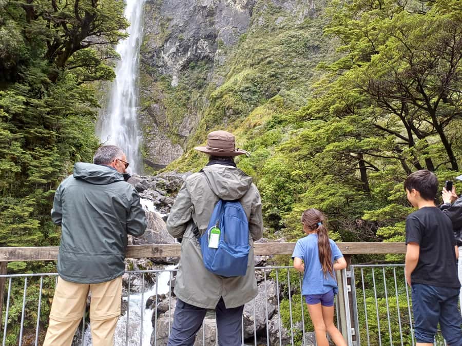 Christchurch: Arthur's Pass & Castle Hill Scenic Day Tour - Springfield and the famous giant donut
