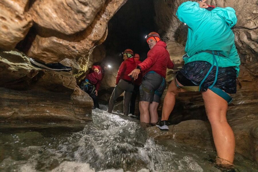 Christchurch: Caving & Optional Castle Hill Tour - Who should book this outing?