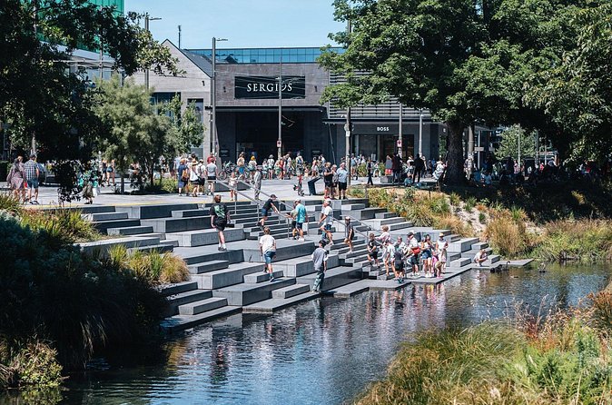 Christchurch Essentials Guided Walking Tour - Antigua Boatsheds and the Avon River