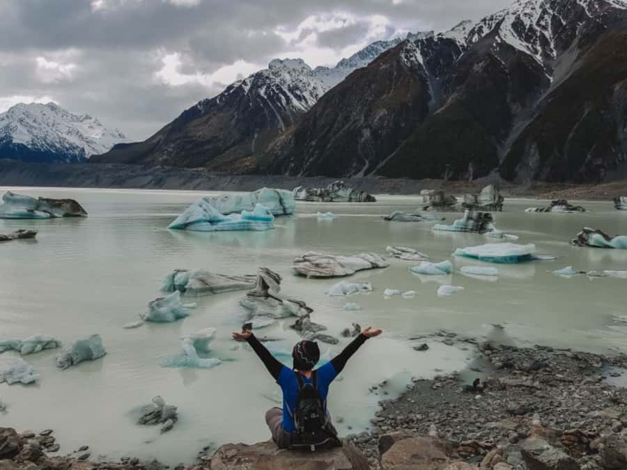 Christchurch: Mt Cook Day Trip/Lake Tekapo & Tasman Glacier - Lavender Rows and the Shores of Lake Pukaki