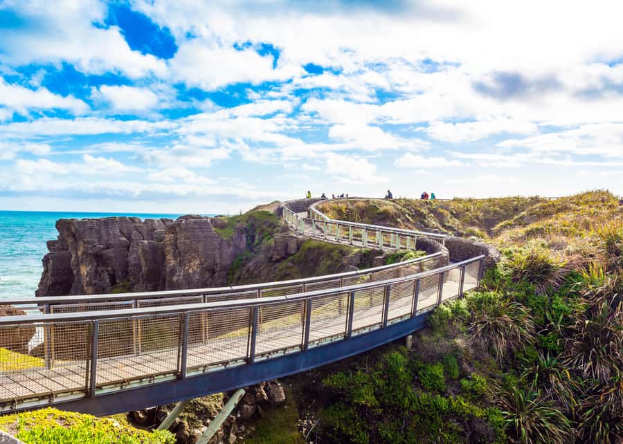 Christchurch to Franz Josef Tour with TranzAlpine (1 way) - The TranzAlpine delivers the signature ride