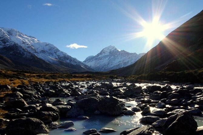 Christchurch to Mt Cook via Lake Tekapo One Way Small Group Tour - Why this route works as a one-way journey