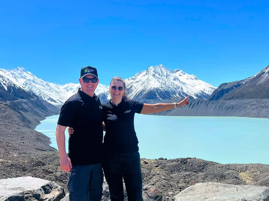 Christchurch: to Queenstown via Mt Cook 1 Way Tour - Lindis Pass and the road into Central Otago