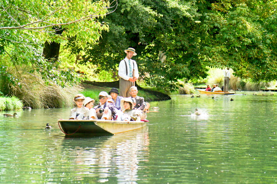Christchurch: Tram, Punt and Gondola Ride Combo Ticket - A realistic one-day plan