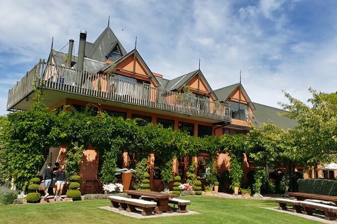 CRUISE SHIP DAY LYTTELTON Hop On Hop Off Wine Tours to Waipara - Amberley food stops and local character