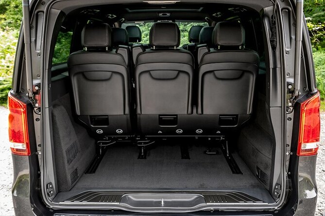 Departure Private Transfer Auckland City to Auckland Airport AKL by Luxury Van - Is $112.46 per person fair value?