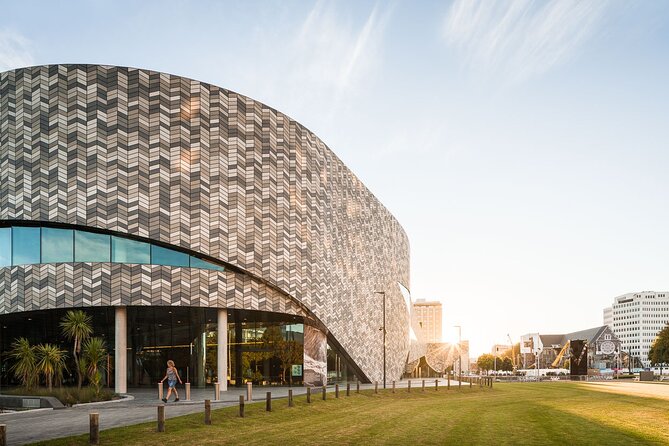 Discover Christchurch Sightseeing Tour - Who should book this tour?