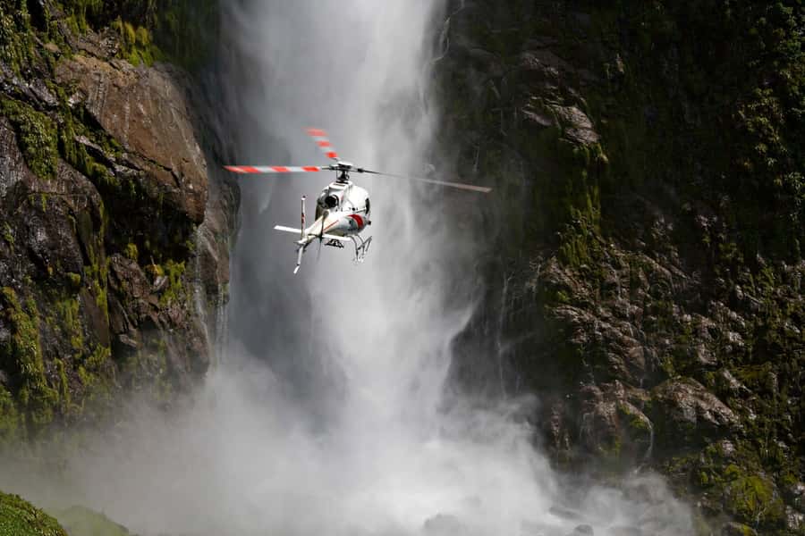 Doubtful Sound: Scenic Flight with 2 Landings - From Southern Lakes Helicopters to Lake Manapouri