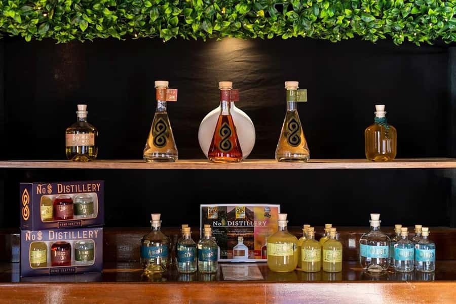 Dunedin: 3 Hour Artisan Food Walking Tour - Haggis, oatcakes, and Dunedin’s Scottish connection