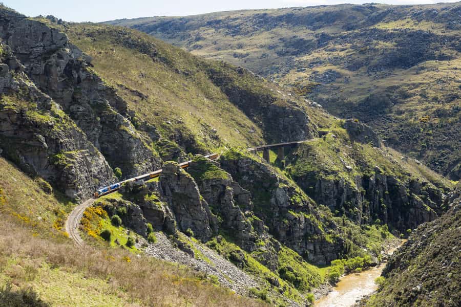 Dunedin: Scenic Railway Tour Through the Taieri Gorge - What the Taieri Gorge views are really like