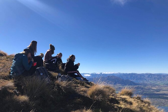 ebike tour lake Hawea river track to Wanaka - Riding toward Wānaka at your own pace