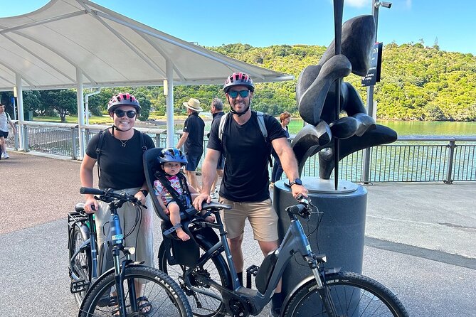 eRide Waiheke 5 bays ride - Vineyards, olive groves, and good reasons to stop