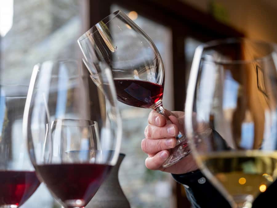 Exclusive Classic Wine Tour - The drive through Kawarau Gorge