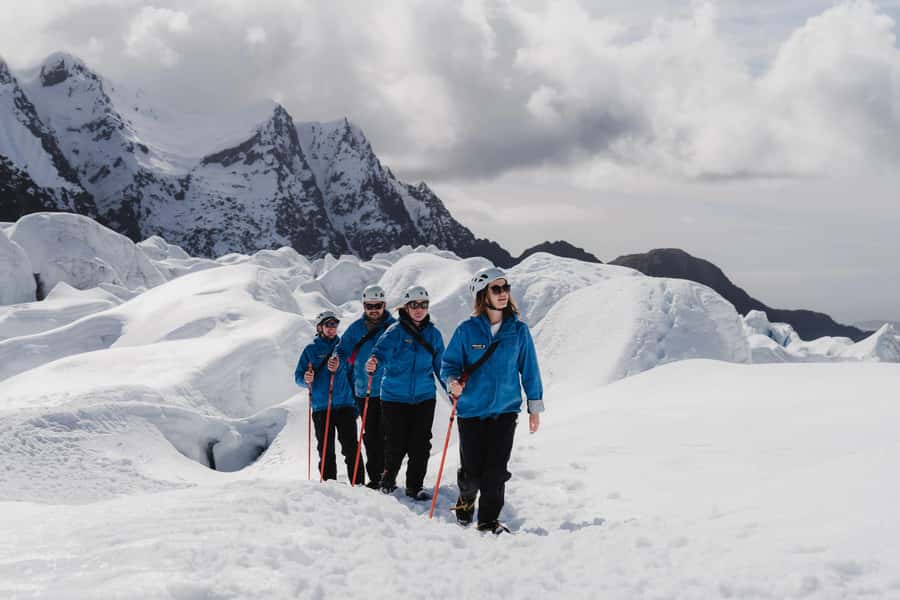 Franz Josef: 2.5 Hour Glacier Hike with Helicopter Transfer - Key things to know before booking