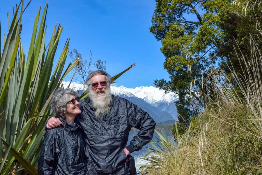 Franz Josef Glacier: 2.5-Hour Lake Mapourika Cruise and Walk - Key points at a glance