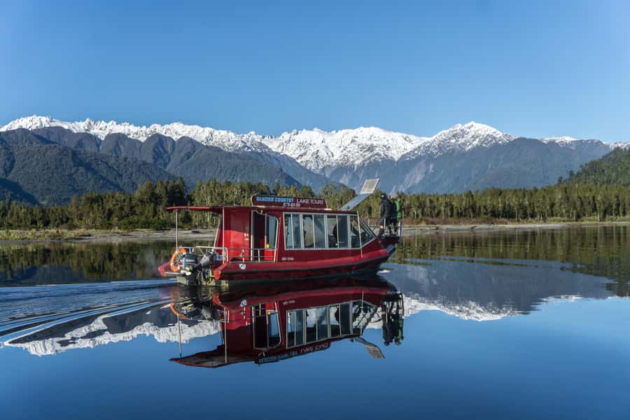 Franz Josef Glacier: 2-Hour Scenic Lake Mapourika Cruise - The Okarito Kiwi Sanctuary and old rainforest