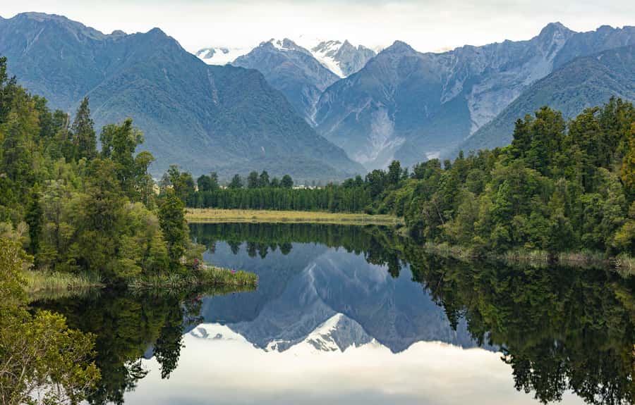 Franz Josef: Half-Day Nature Tour to Lake Matheson - The viewing points and the famous mountain mirror