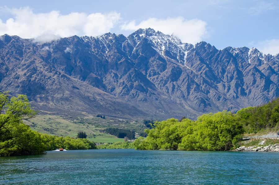 Franz Josef to Queenstown Tour via Wānaka - Lake Matheson and the Mount Cook reflection
