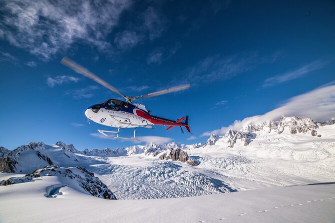 Franz Josef: Twin Glacier Helicopter Flight with Snow Landing - The 20 to 25 minute flight over Franz Josef and Fox