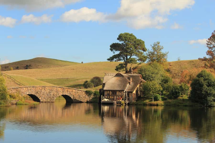 From Auckland: Hobbiton Movie Set Private Tour (Flexible) - Key points to know before booking