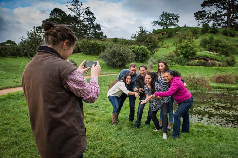 From Auckland: Hobbiton & Waitomo Caves Full-Day Trip - The return to Auckland is part of the package