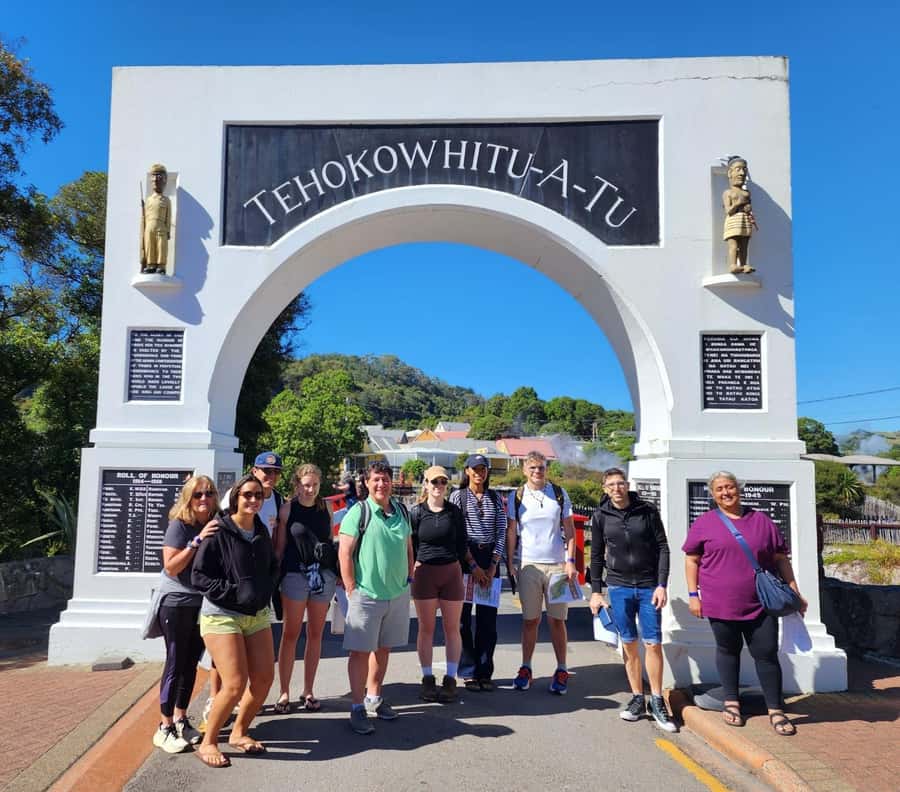 From Auckland: Rotorua Māori Village & Activity Combinations - What the guides add to a long day