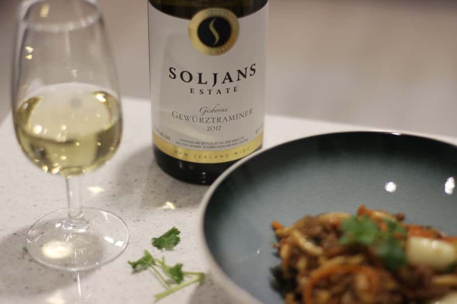From Auckland: Small Group Kumeu Wine Tour with Lunch - Key points to know before booking