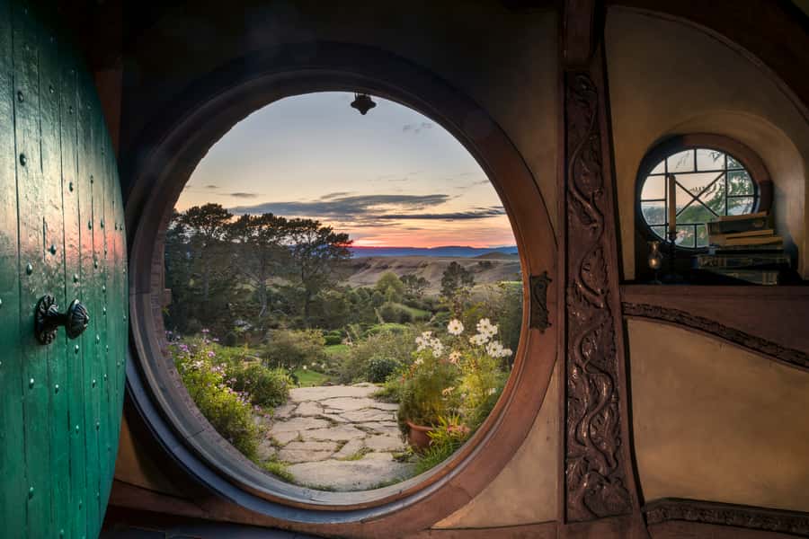 From Auckland: Waitomo & Hobbiton Bus Tour with Lunch - FAQ
