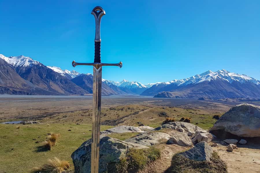 From Christchurch: Full-Day Lord of the Rings Tour to Edoras - The long road from Christchurch to Mount Potts