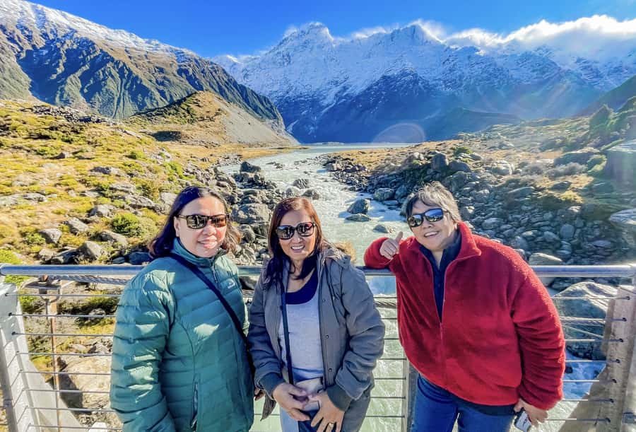 From Christchurch: Mount Cook & Lake Tekapo Day Tour & Lunch - Two hours to choose between Hooker Valley and Tasman Glacier