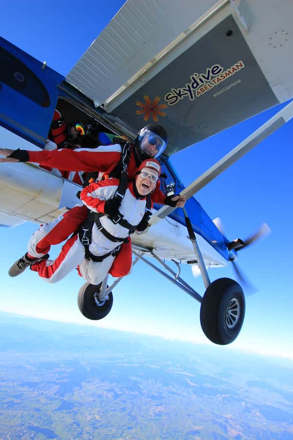 From Motueka: Abel Tasman Tandem Skydive Experience - Picking 10,000, 13,000, 16,500, or 18,000 feet