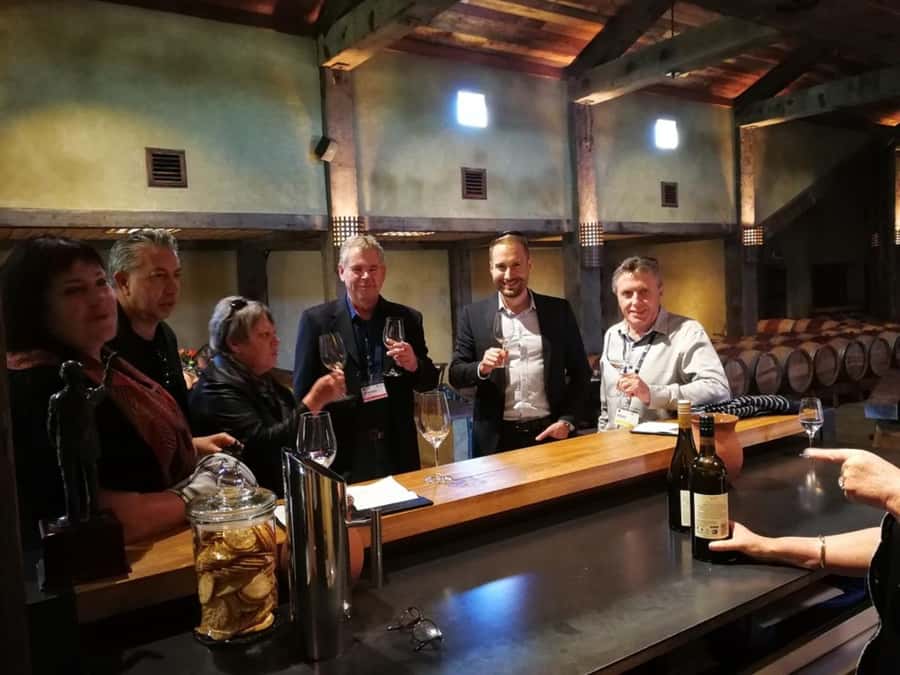 From Napier: Hawke's Bay Small Group Wine Capita Tour - Meeting your guide in Napier