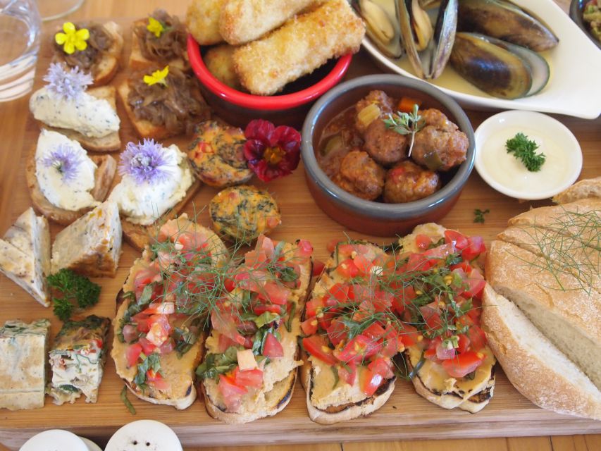 From Picton: Private Wine and Gourmet Tour of Marlborough - Choosing lunch in a winery garden