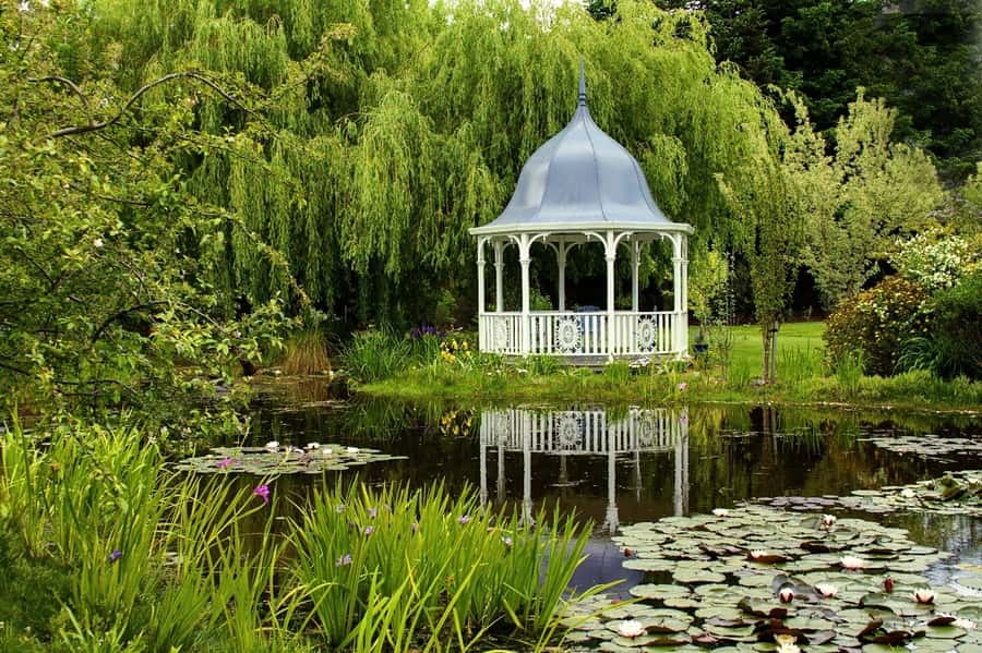 From Picton: Private Wine and Gourmet Tour of Marlborough - Makana Chocolate Boutique and other breaks from wine