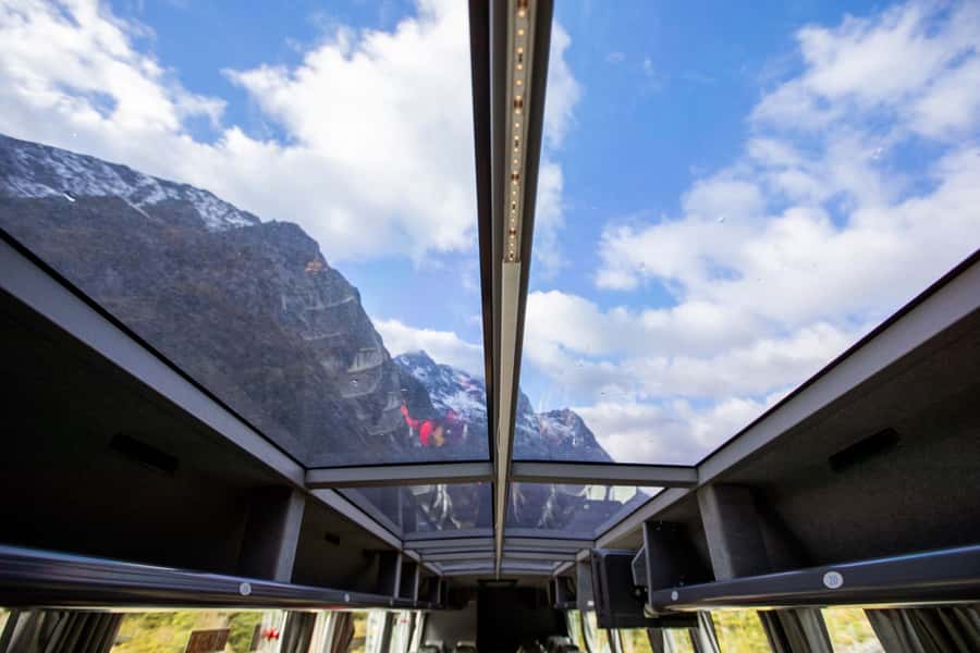 From Queenstown Milford Sound Cruise & Glass-Roof Coach Tour - Lake Wakatipu and the early morning road