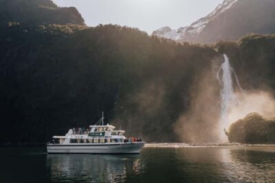 Milford Sound Full-Day Trip by Plane & Boat