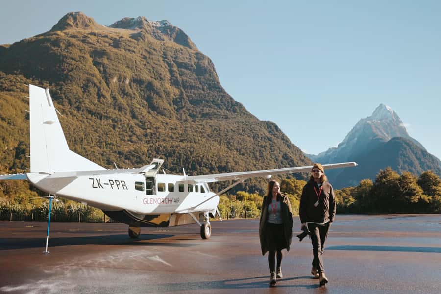 From Queenstown: Milford Sound Scenic Flight & Nature Tour - Glaciers, Ice Plateau, and Mt. Tutoko