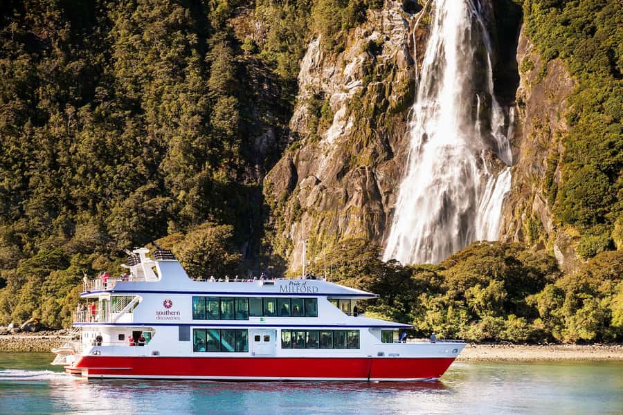From Te Anau: Milford Sound Cruise & Glass-Roof Coach Tour - Why the Te Anau departure makes sense