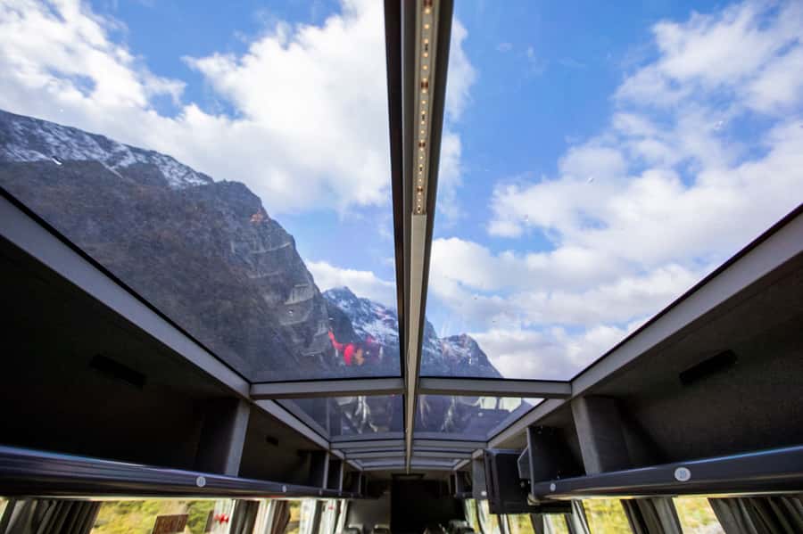 From Te Anau: Milford Sound Cruise & Glass-Roof Coach Tour - Lake Te Anau and the first views