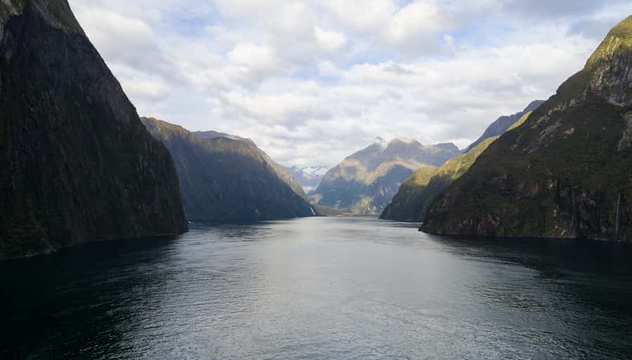 From Te Anau: Milford Sound Cruise & Glass-Roof Coach Tour - Eglinton Valley and Christie Falls