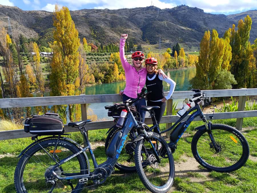From Wanaka - Bike the Dunstan Trail with shuttle return - Cromwell briefing and bike setup