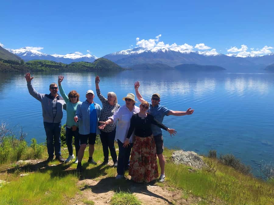 From Wanaka: Ruby Island 1-Hour Cruise and Photo Walk - The cruise across Lake Wanaka