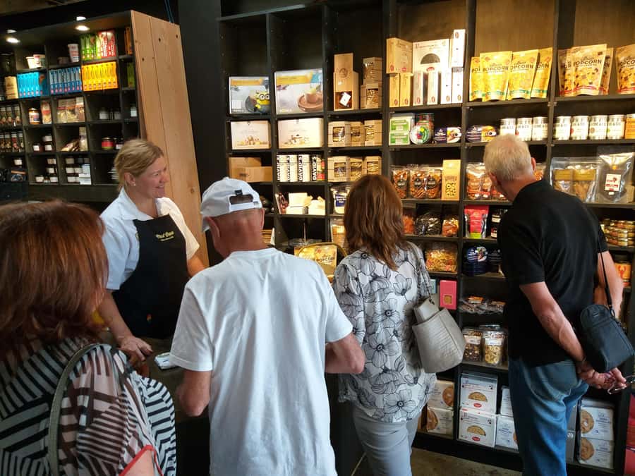 From Wellington: Martinborough Wine Tasting Tour - Guide quality and the small-group advantage