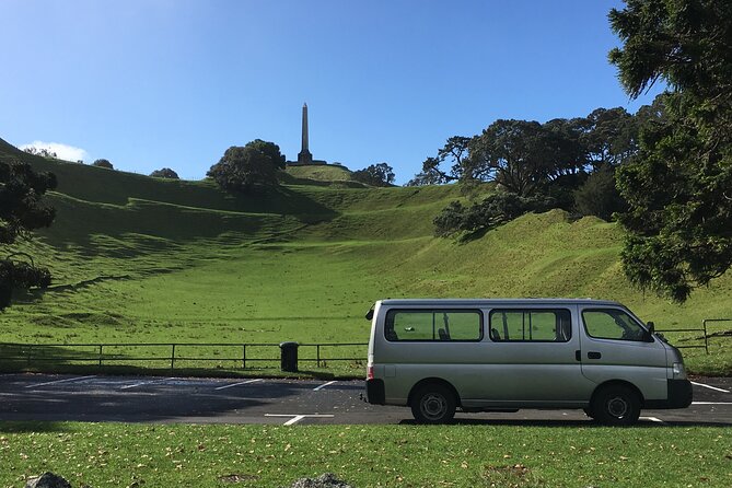Full-Day Grand Auckland Volcanoes Tour - One Tree Hill adds history beside the sheep