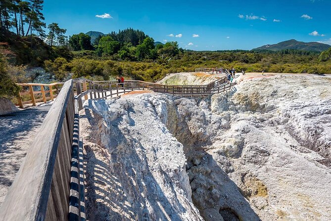 FULL DAY ROTORUA TOUR - Fully Customisable 13 hours Unlimited KMS - Rotorua’s geothermal parks: choose one or two