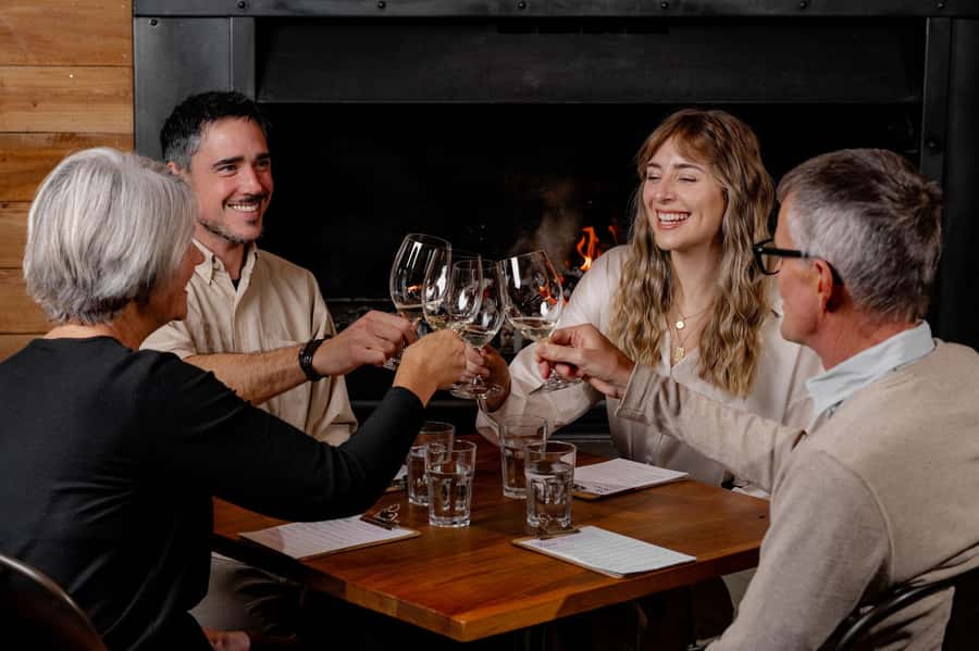Gibbston: Mt Rosa Wine Tasting Experience - The Hosts Add Humor to the Wine Talk