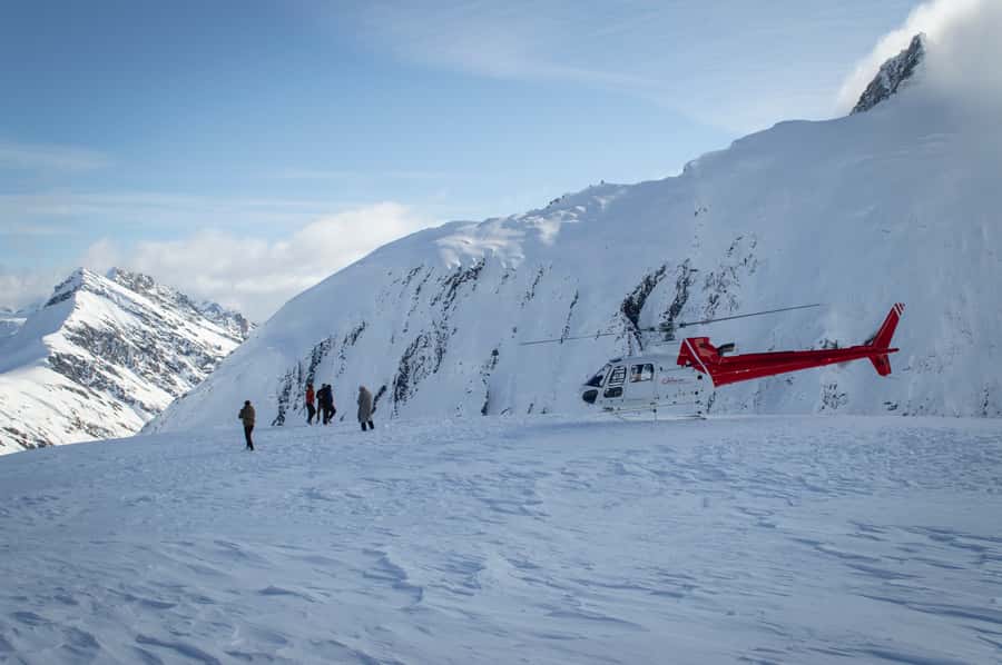 Glacier Explorer & Earnslaw Burn Helicopter Flight - What the 50 minutes feel like