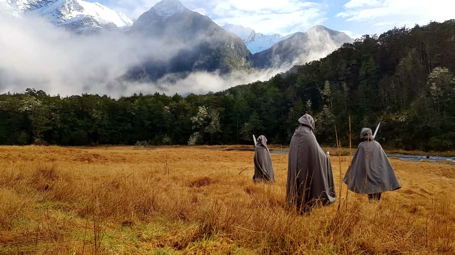 Glenorchy: 4WD Lord Of the Rings Half-Day Tour - Glenorchy and the road toward Paradise Valley