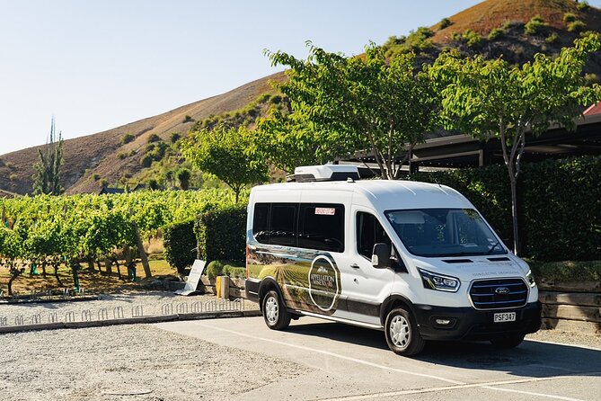 Gourmet Food and Wine Tour Queenstown All-Inclusive Tour - Cheese, wine, and the return through Gibbston